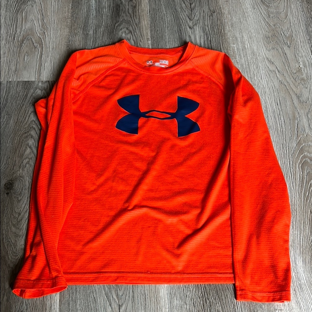 Under Armour Boys Long Sleeve Heat Gear TShirt - Size Youth Large